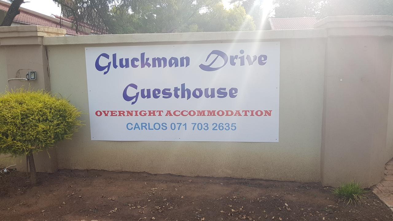 Gluckman Drive Guesthouse Welkom Esterno foto